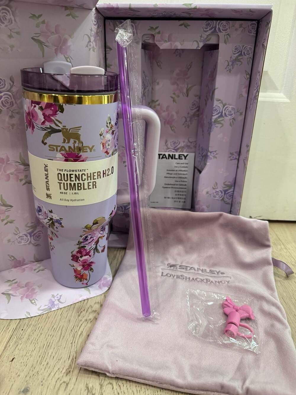Stanley LoveShackFancy Quencher H2.0 Tumbler 40 oz Happy Thoughts